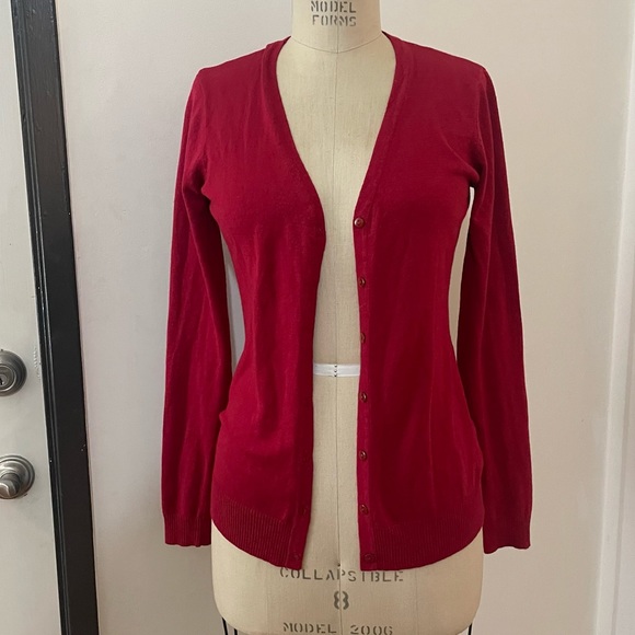 DE Collection Red V-Neck Button Sweater Cardigan - Picture 3 of 6